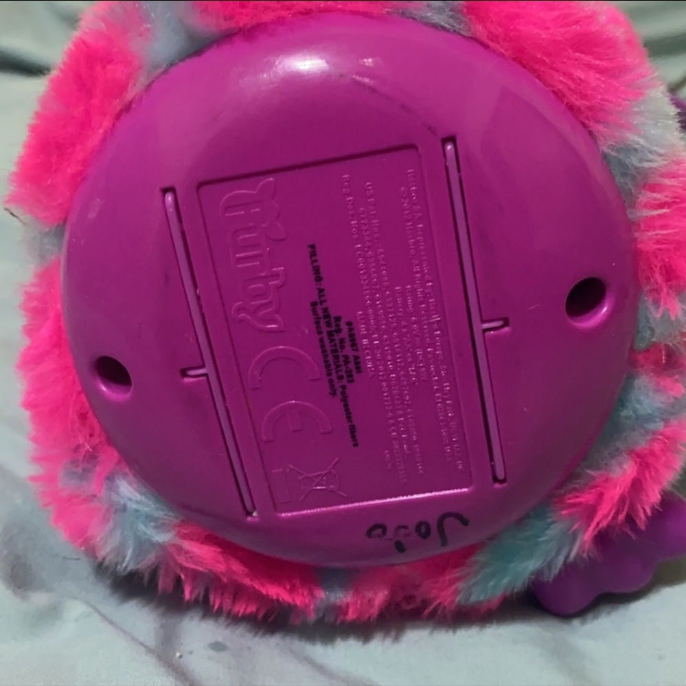 Furby - Picture 3 of 4